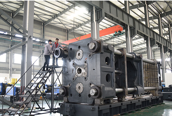 QC for plastic molding machine's assembling