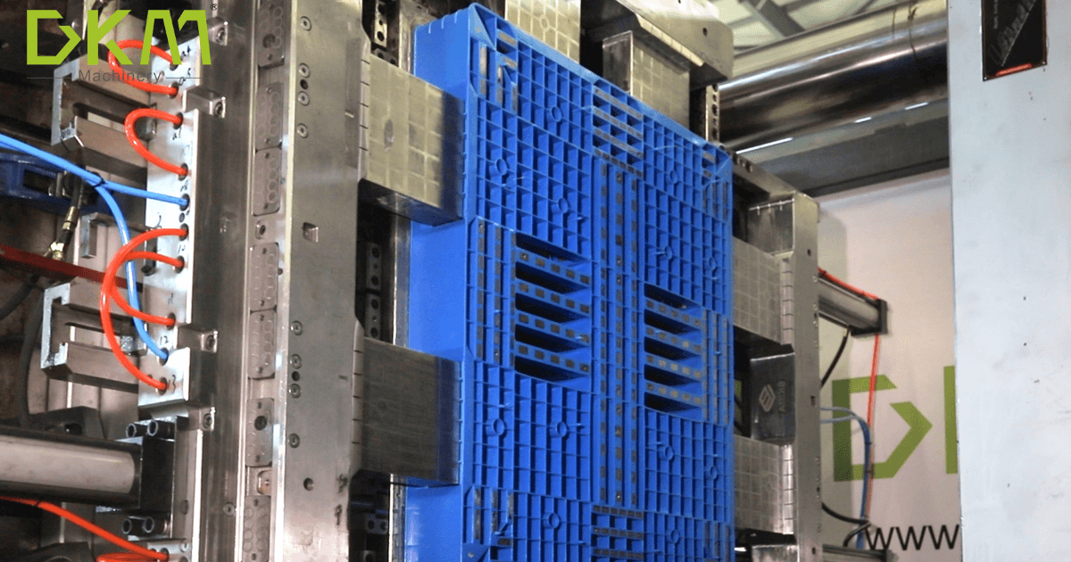 DKM Plastic Pallet Production Line