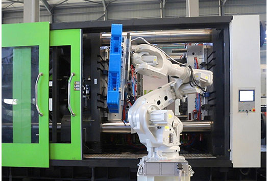 Plastic Pallet Production Line - Picking Robot